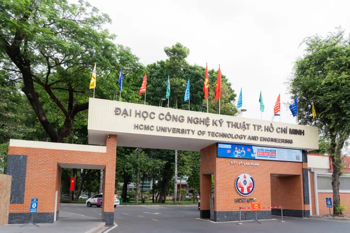 HCM-UTE tiếp tục nhận hồ sơ tuyển sinh đại học đào tạo từ xa đợt 3 năm 2026