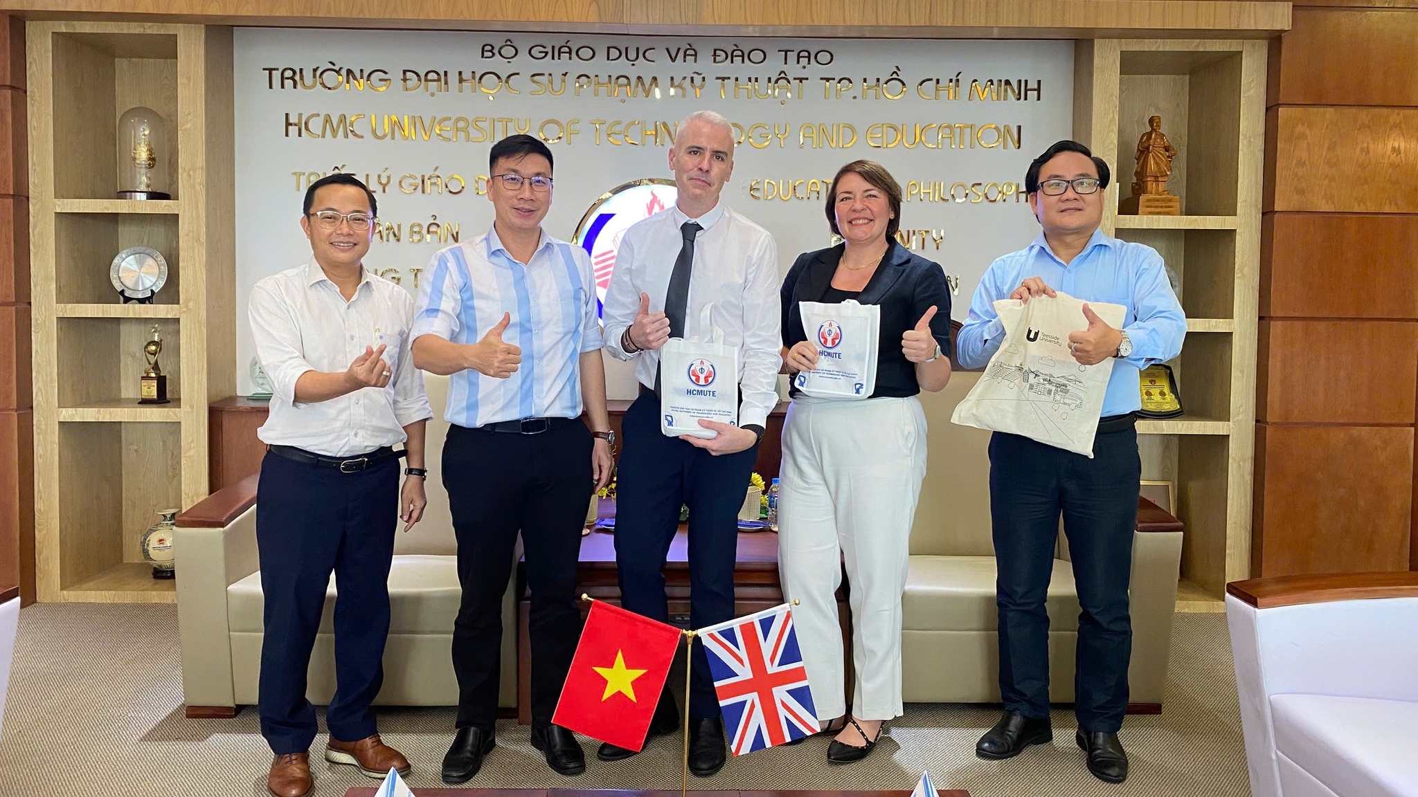 Ho Chi Minh City University of Technology and Education Welcomes Delegation from Teesside University, UK!