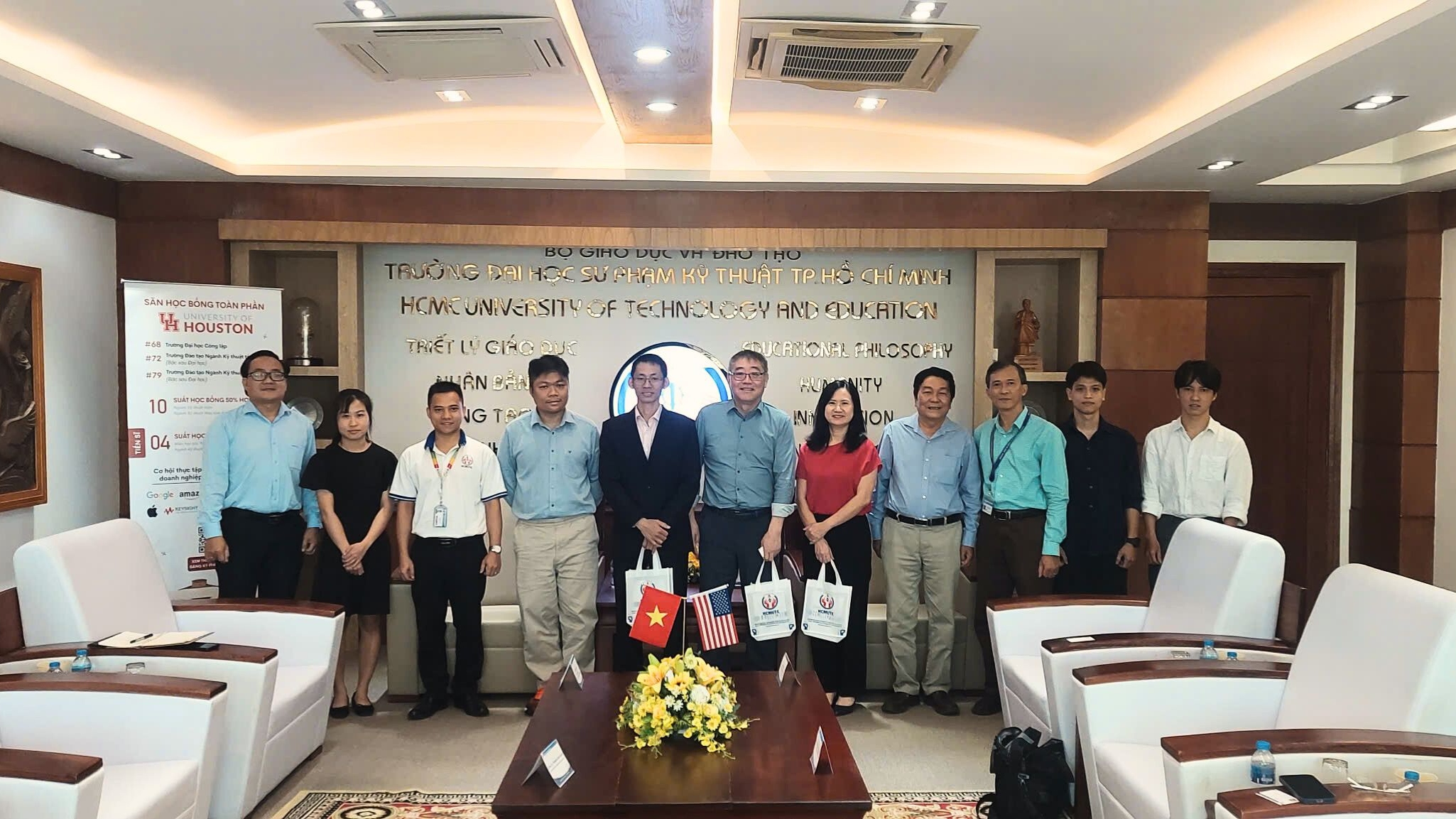 Ho Chi Minh City University of Technology and Education Explores Partnership Opportunities with the University of Houston (USA)