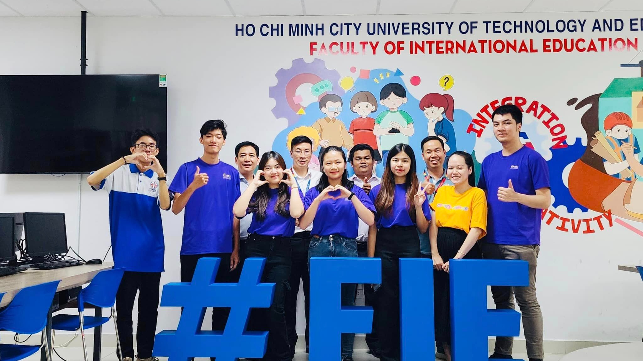 OIA-HCMUTE team hosted a visit by East Asia Management University (EAMU) (21/04/2024)